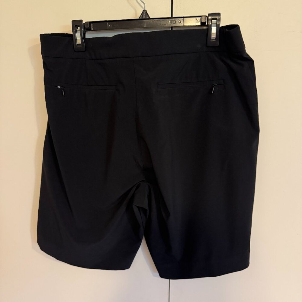 Athleta size 16 Trekkie short black - Picture 3 of 3
